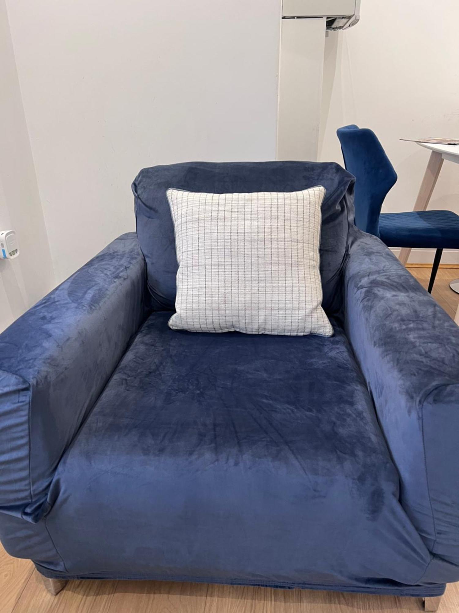 Beautiful 1 Bed Serviced Cobham Town Centre